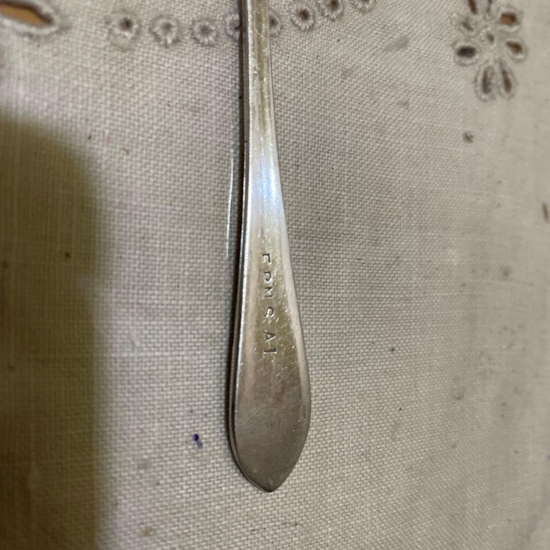 664シルバー製シルバープレート装飾スプーン4本セットイギリス - メルカリ