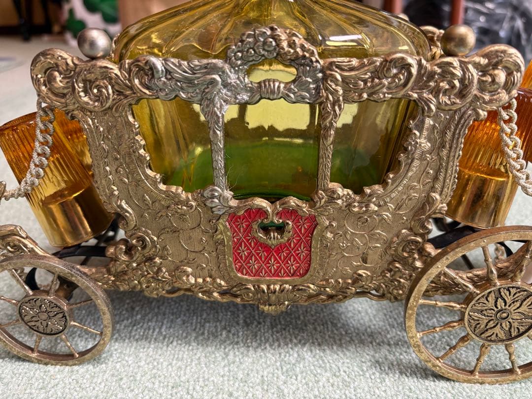 レトロな馬車型デキャンタセット - メルカリ