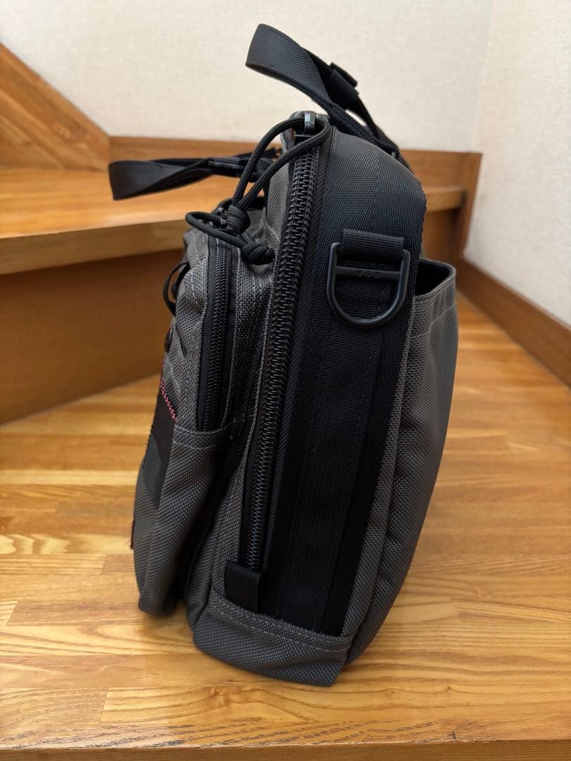 ブリーフィング A4 LINER 2WAY スティール