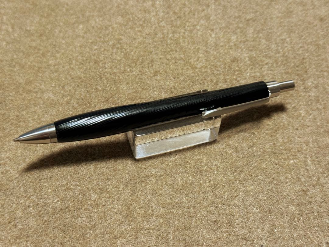 ウッドペンクラフト　屋久杉浮造り国産漆真塗り・鉄(くろがね) シャープペンシル