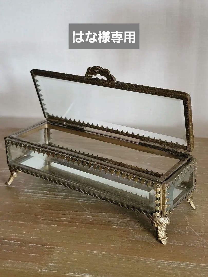 青白い葉模様の陶器花瓶の通販｜easaal.com