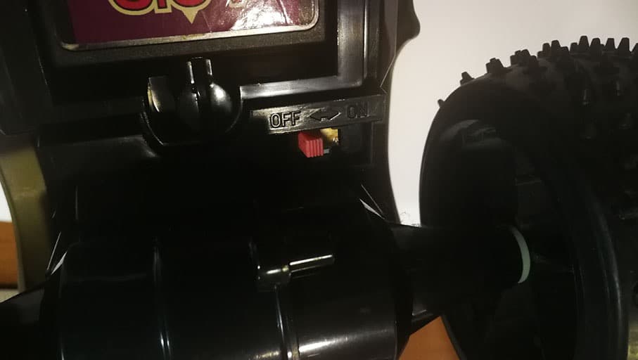 ラジコン2台／三菱：パジェロ・トヨタ：ラウンドクルーザー/充電器（NIKKO）