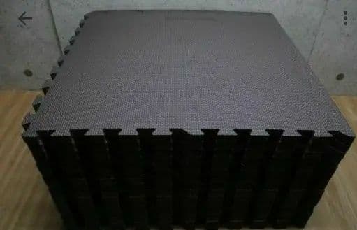 【未使用 】高品質！厚さ2cm！ジョイントマット大判　床暖房対応　16枚3畳 未使用 】高品質！厚さ2cm！ジョイントマット大判 床暖房対応 16枚3