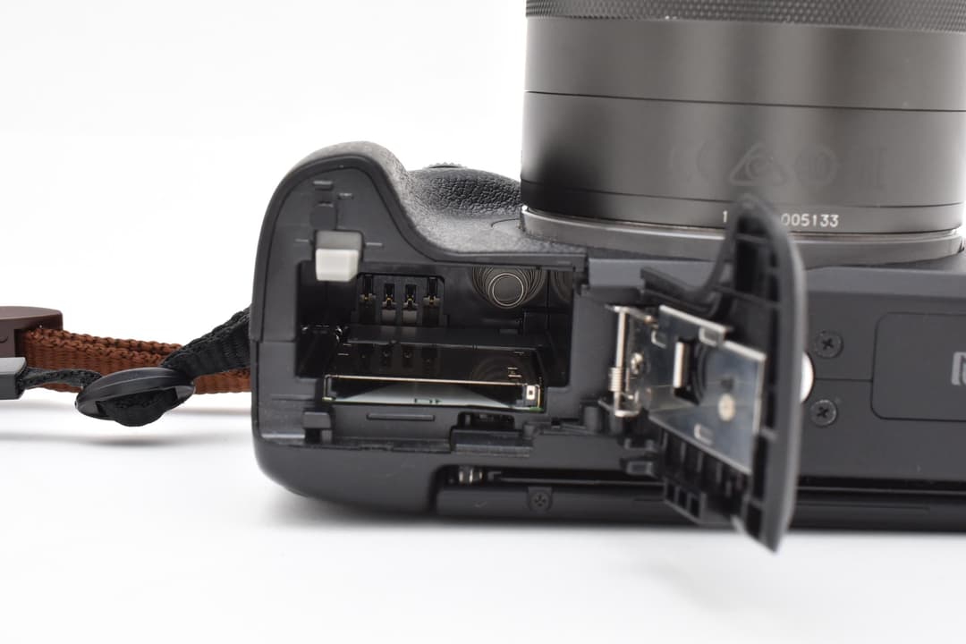 美品 Canon EOS M3 レンズキット + マイク 美品 Canon EOS M3 レンズキット