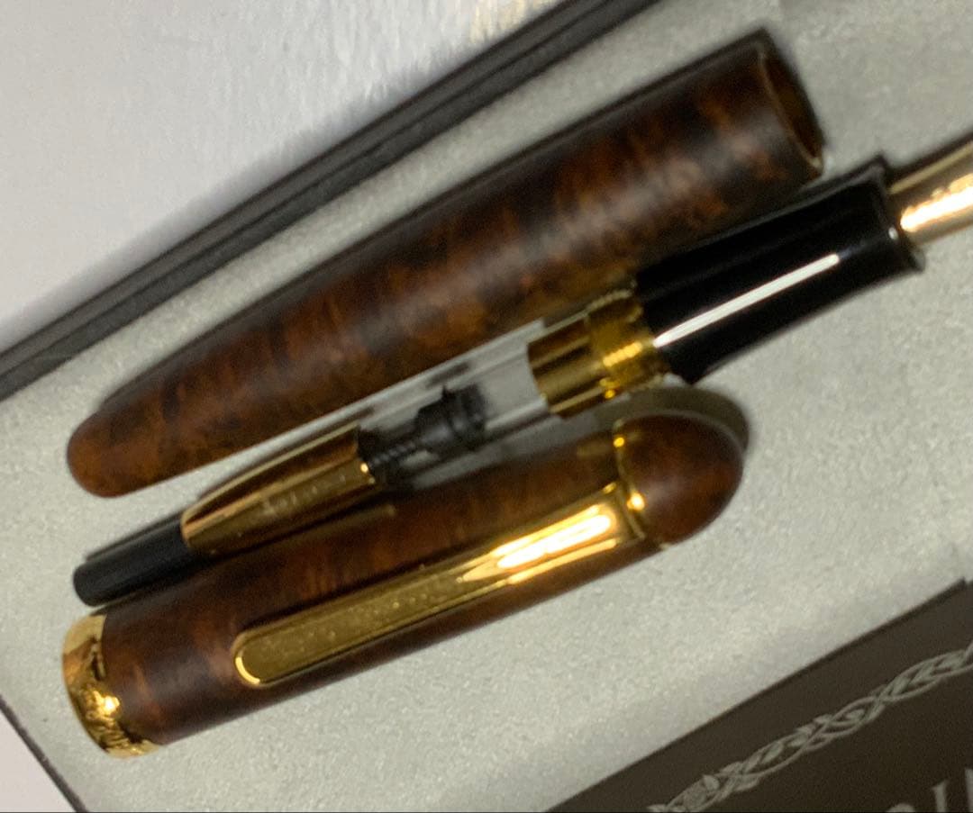 プラチナ アカブライヤー万年筆 ペン先14K 中字 最終値下げ