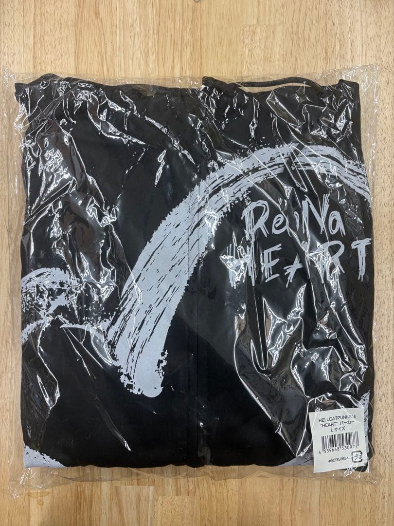 ReoNa HEARTパーカー黒 フーディ 未開封 - メルカリ