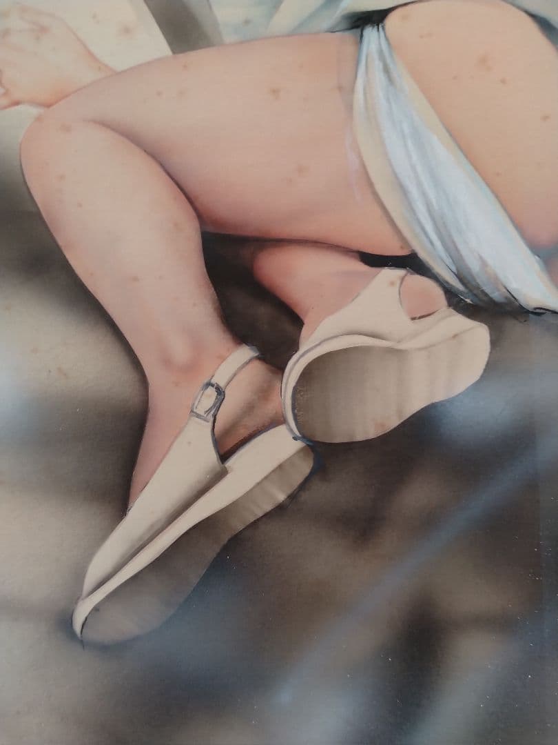 西村春海作　女性のポーズ 金色フレーム