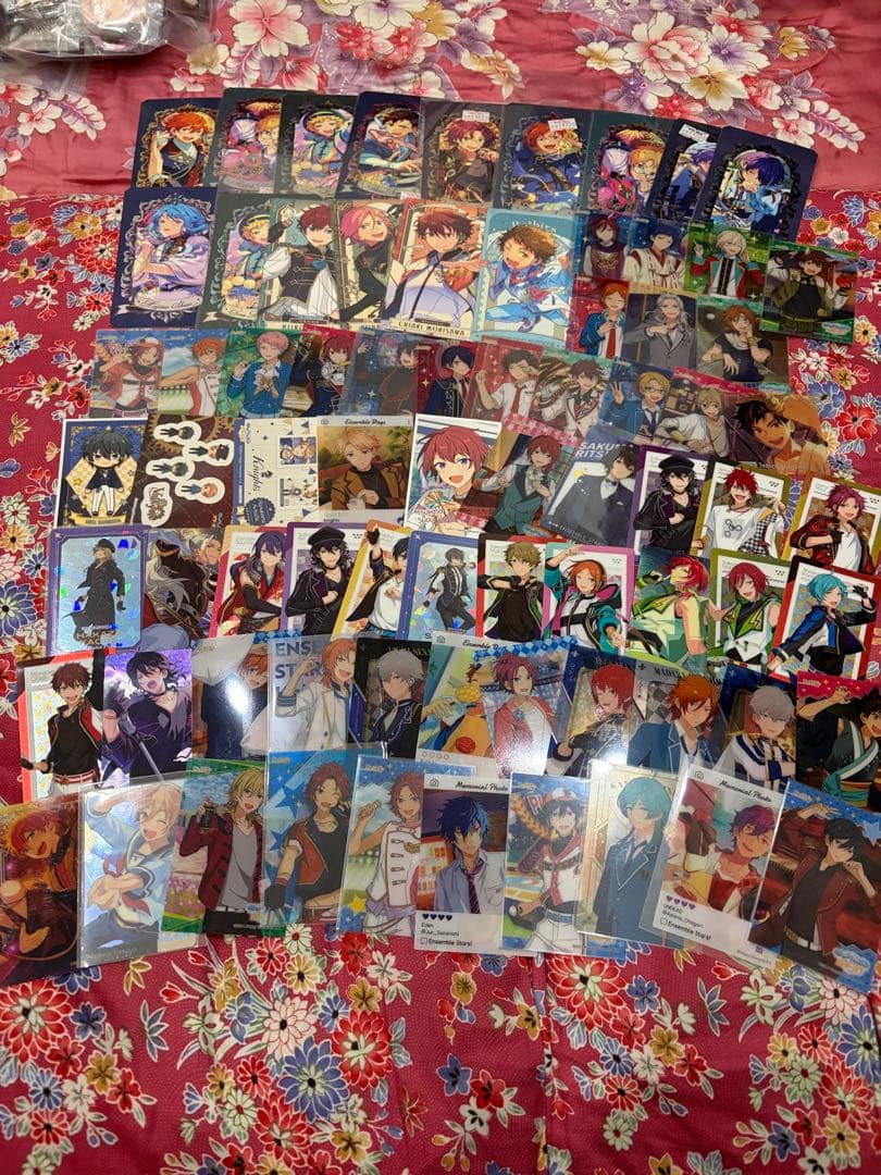 あんスタ グッズ まとめ売り 大量 340点 缶バッジ アクリルスタンド など