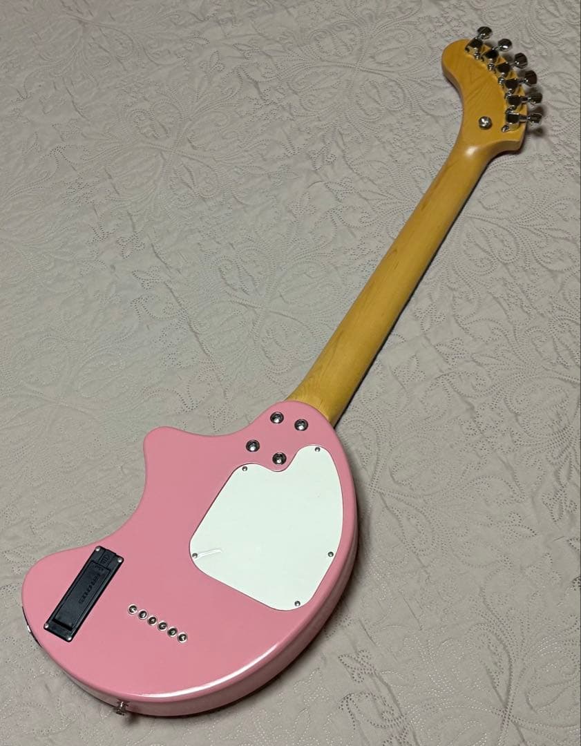 超美品 フェルナンデス ZO-3 エレキギター ピンク ソフトケース付き