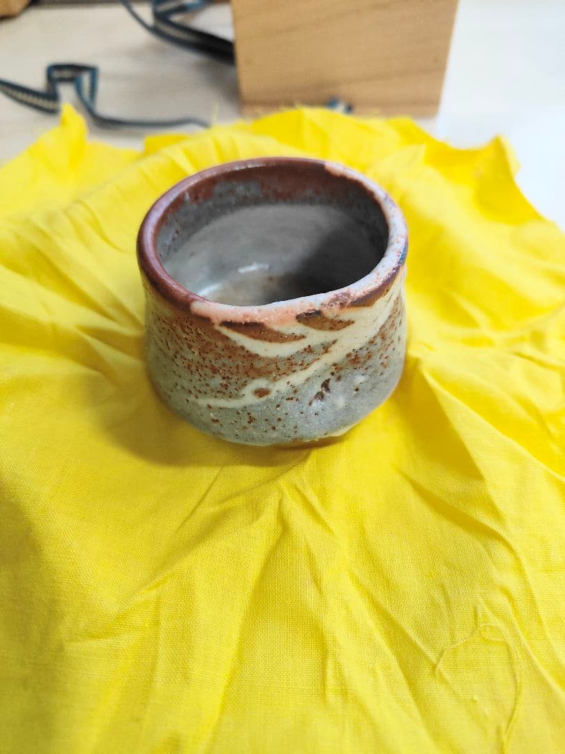 十三代 山口小左衛門 志野盃 共箱 共布 十三代 山口小左衛門 志野盃 共箱 共布 十三代 山口小