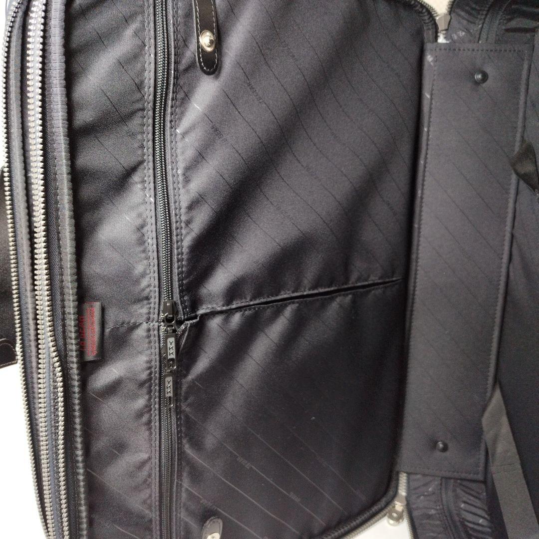 未使用近マルエム大型ビジネスカバン　高級出張カバン　キー付き　A3収納　黒色