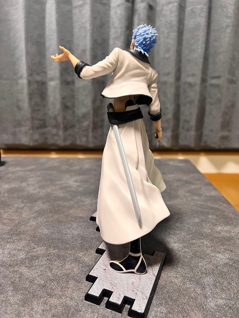 BLEACH グリムジョー　gem フィギュア