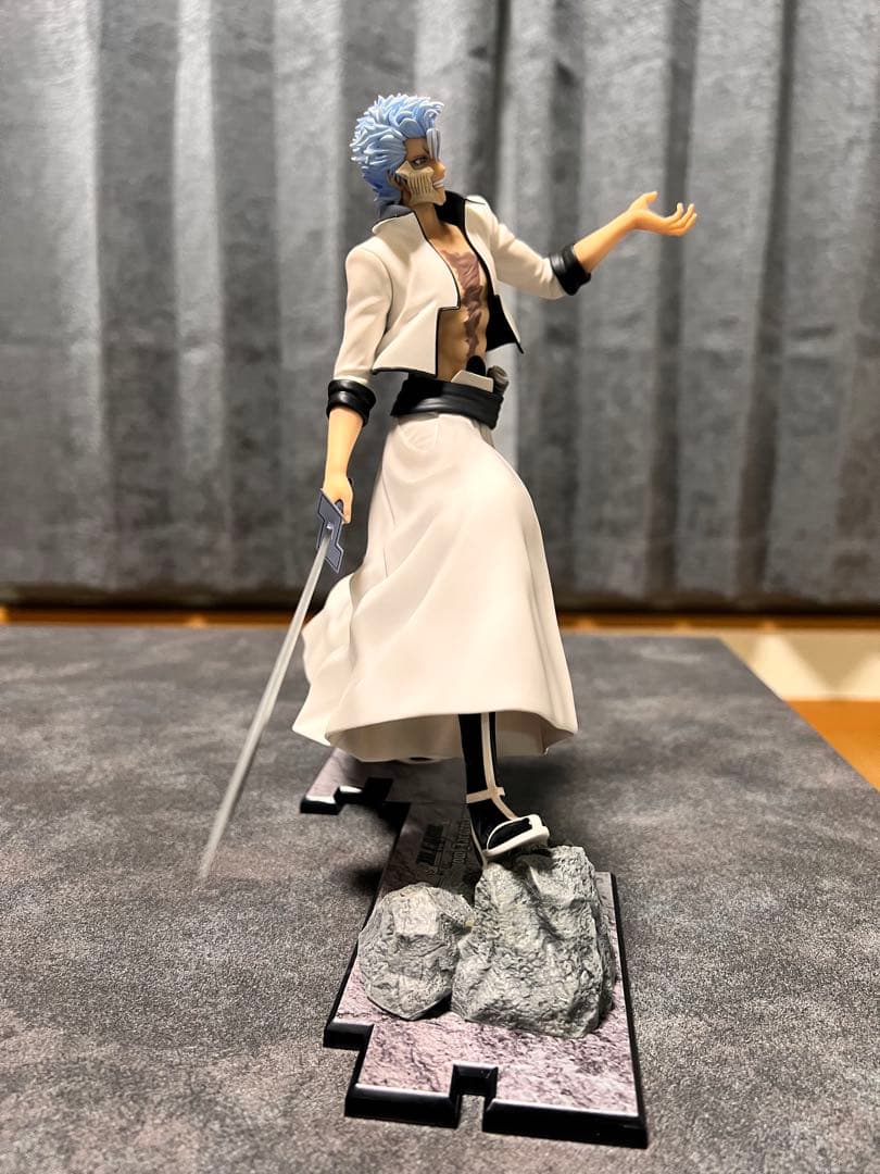 BLEACH グリムジョー　gem フィギュア