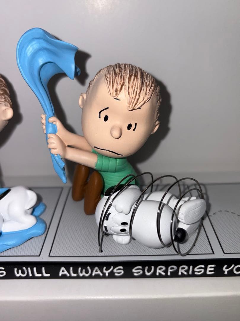 スヌーピー　ホールマーク　リミテッドエディション2023 フィギュア　レア