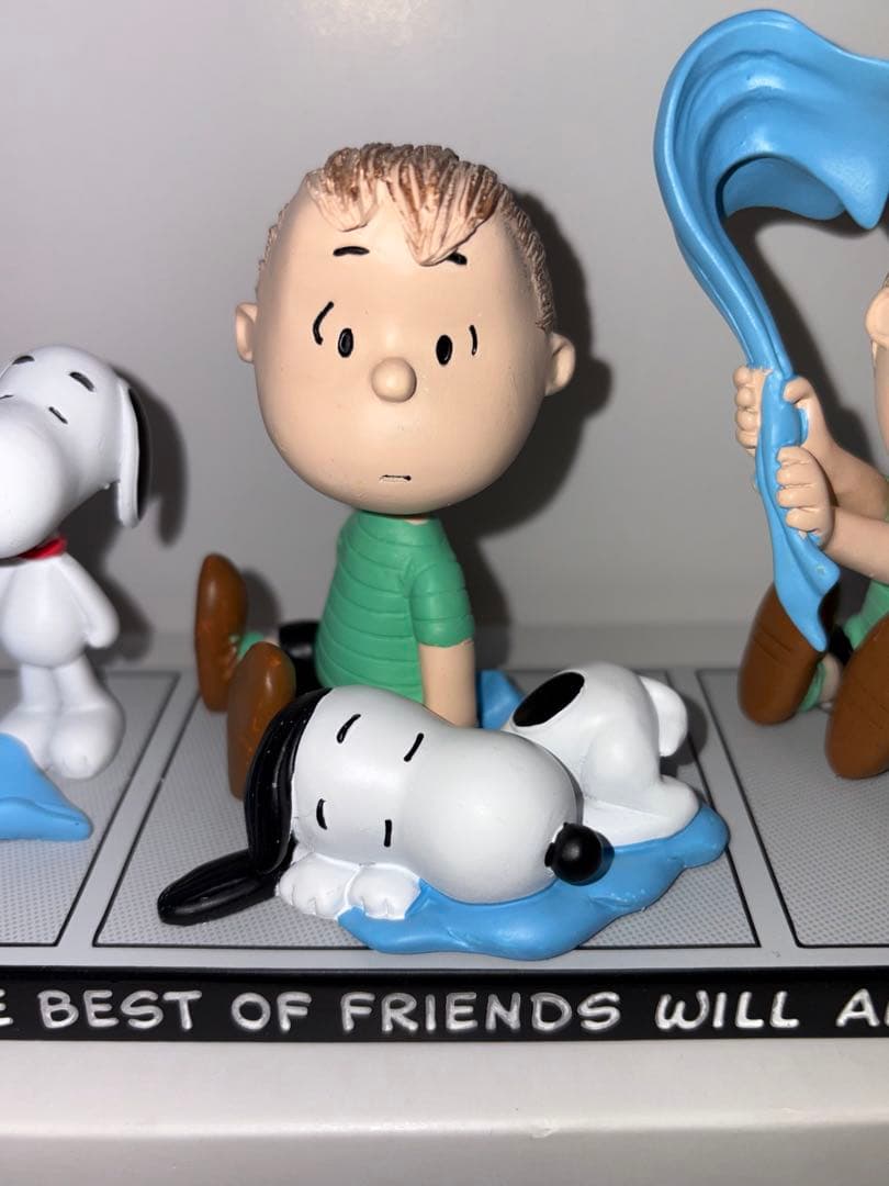 スヌーピー　ホールマーク　リミテッドエディション2023 フィギュア　レア