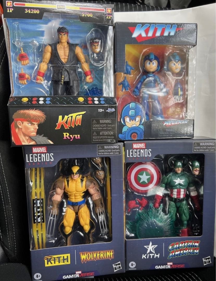 KITH MARVEL ウルヴァリン アクションフィギュア