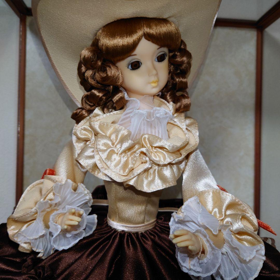フランス人形 昭和レトロ アンティーク 上品な顔立ちとドレス ガラス