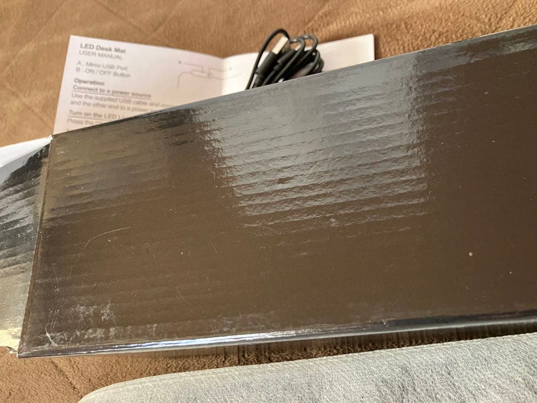 トロン：アレス』オリジナルレッドデスクマット/Tron: Ares/ディズニー