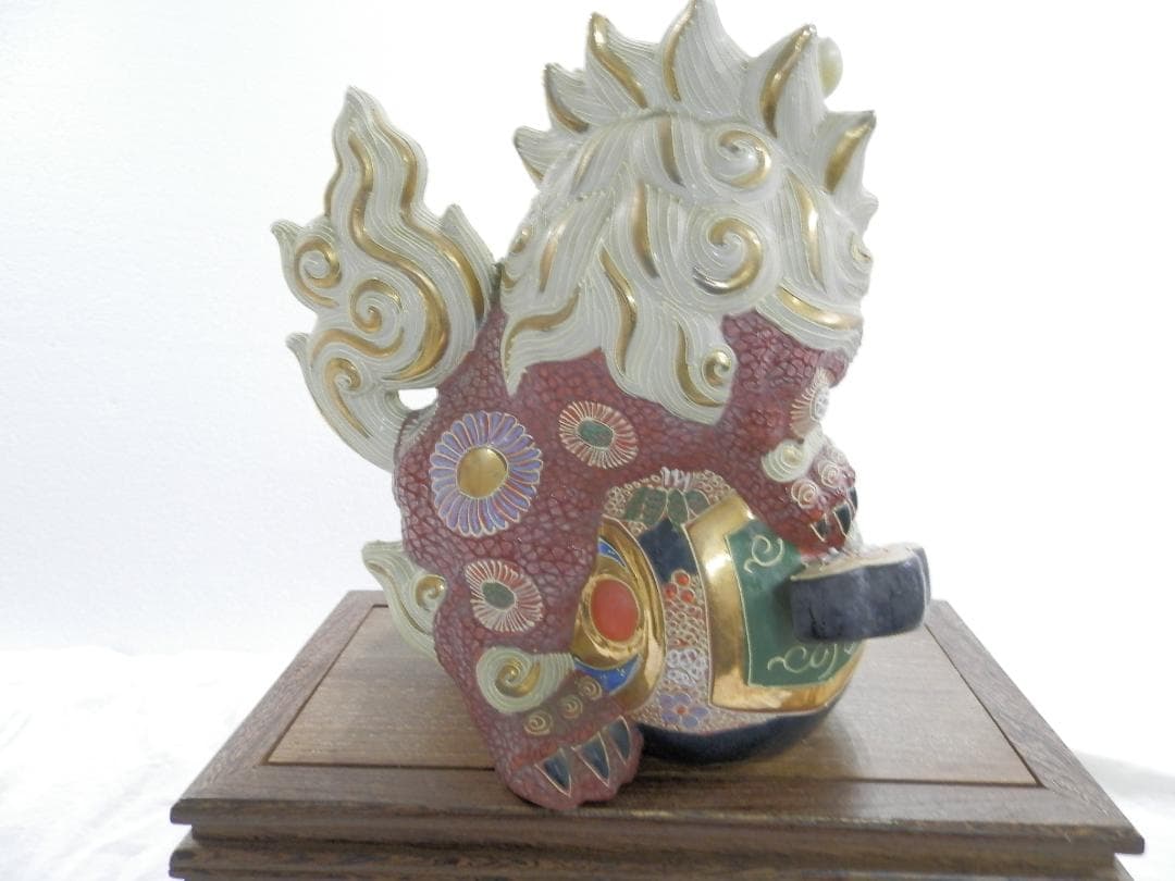 時代物 九谷焼  金彩 色絵  狛犬  唐獅子 小槌獅子 縁起物 魔除け 陶器