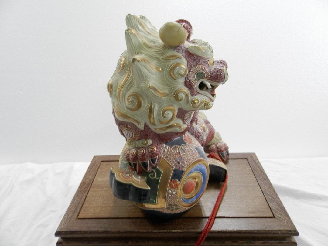 時代物 九谷焼  金彩 色絵  狛犬  唐獅子 小槌獅子 縁起物 魔除け 陶器