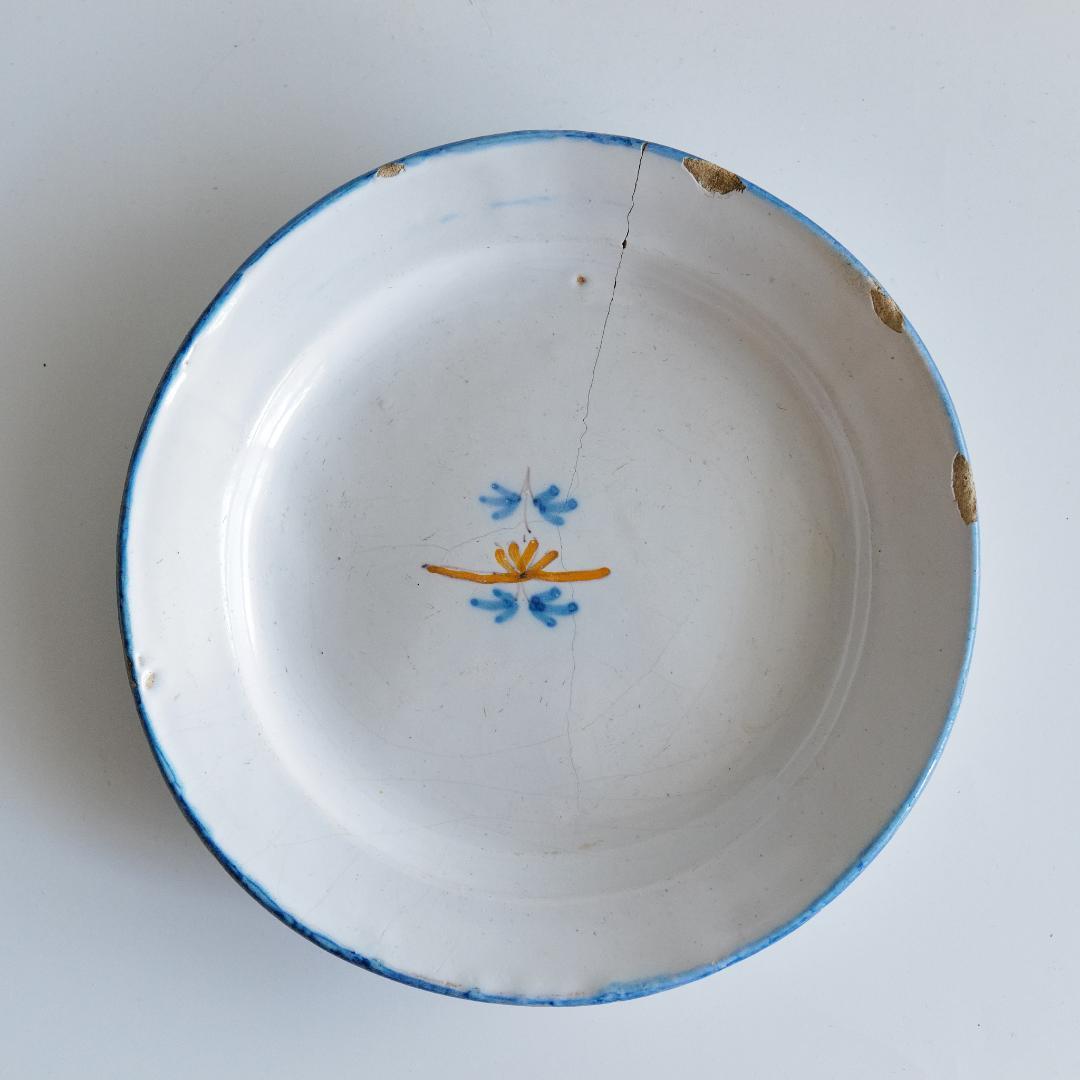 ムスティエ ヴァラージュ 小さなお花柄のお皿 φ22cm C