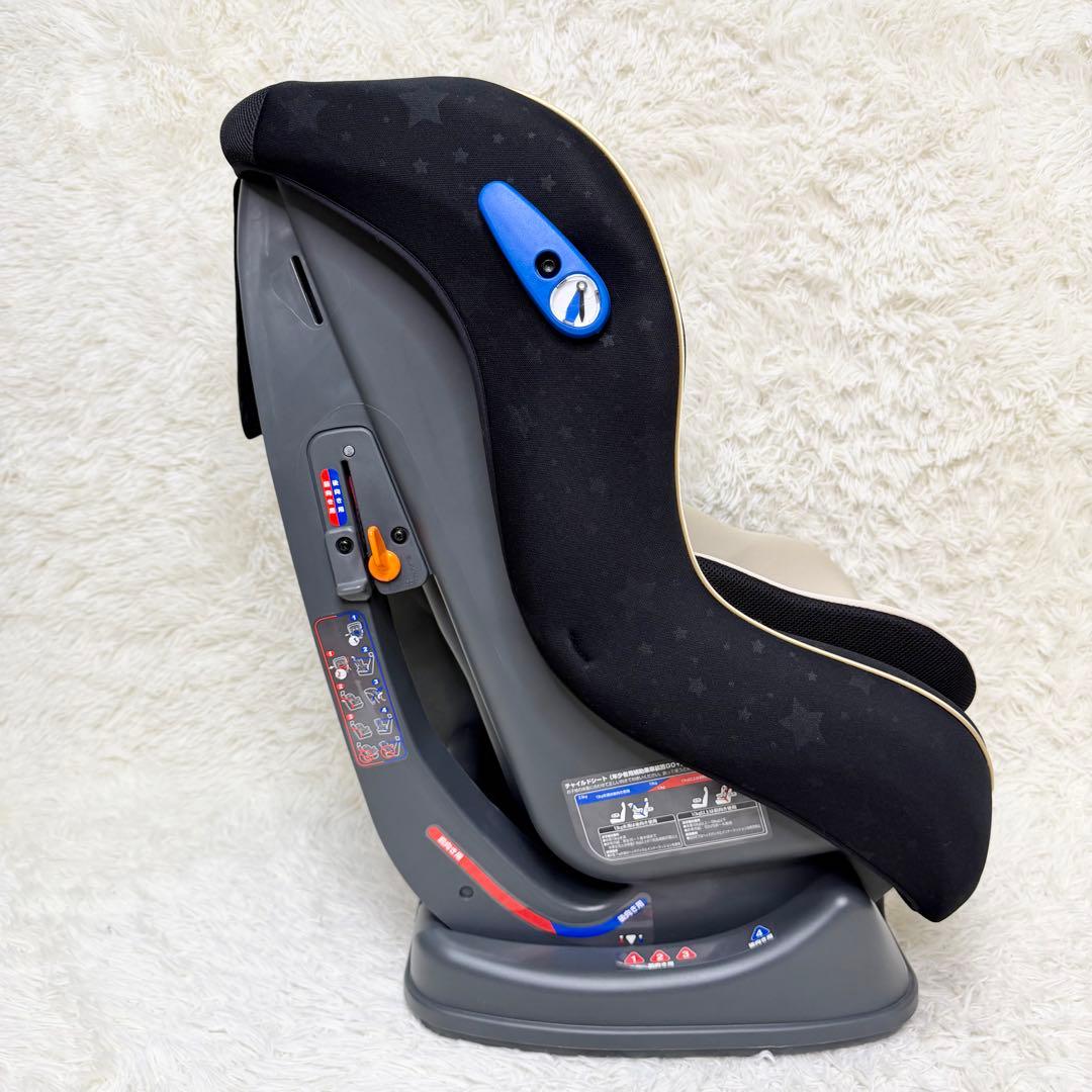 極美品 pigeon キュピオ チャイルドシート 星柄 西松屋限定モデル