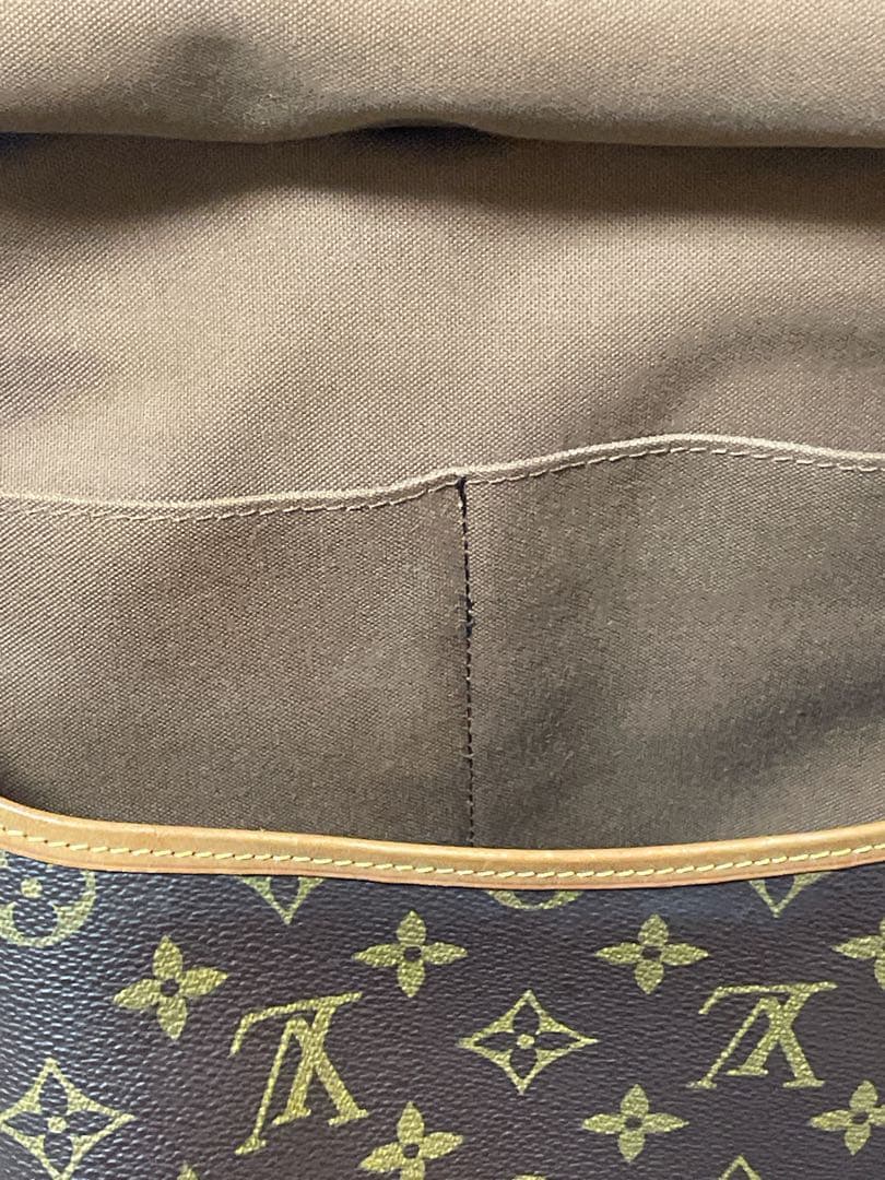 LOUIS VUITTON ルイ ヴィトン　モノグラム　 ソミュール35