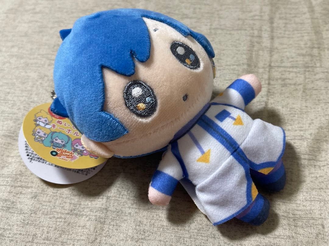 数量限定 初音ミク×100円ショップ コラボ KAITOぬいぐるみキーホルダー