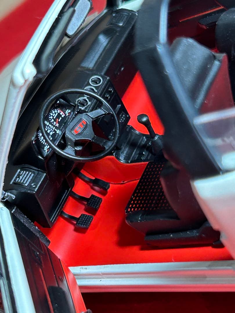 【超レア】　1/18 プジョー 205CTI