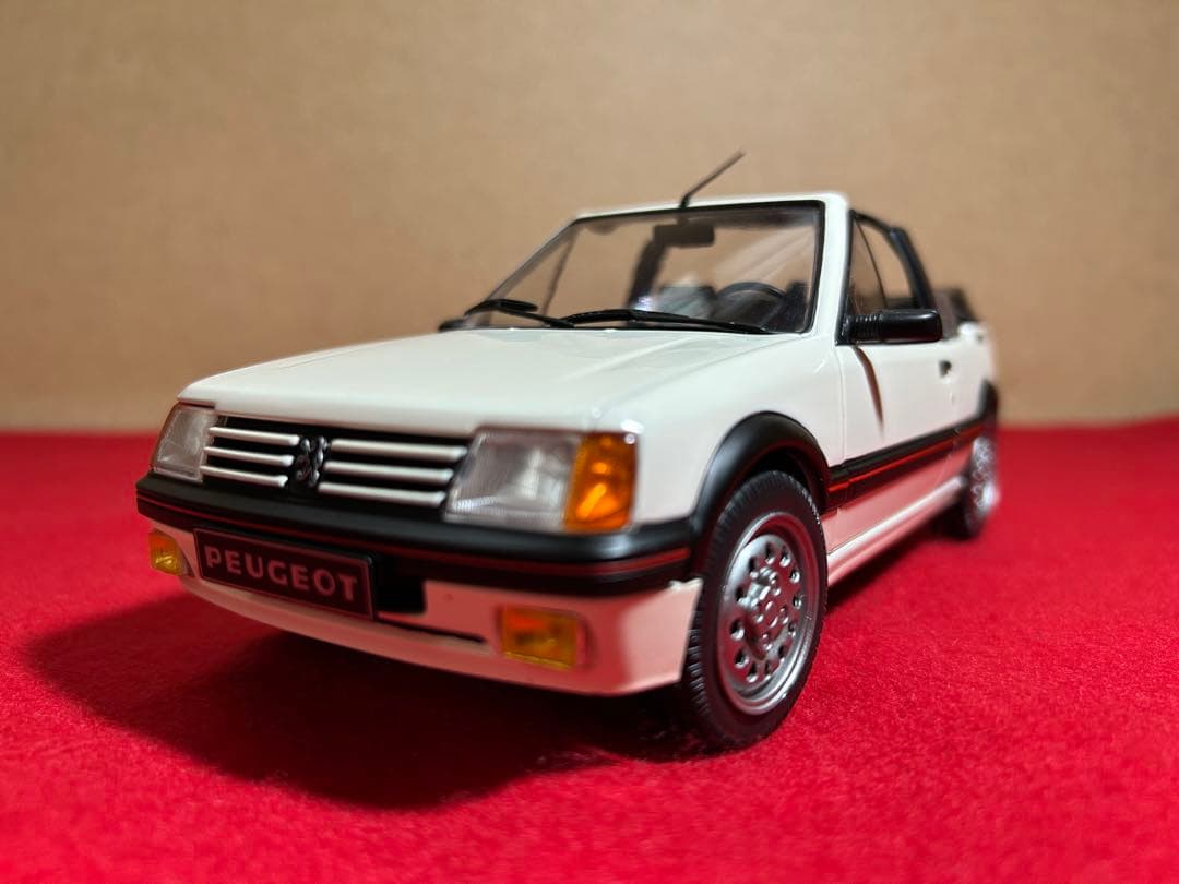 【超レア】　1/18 プジョー 205CTI