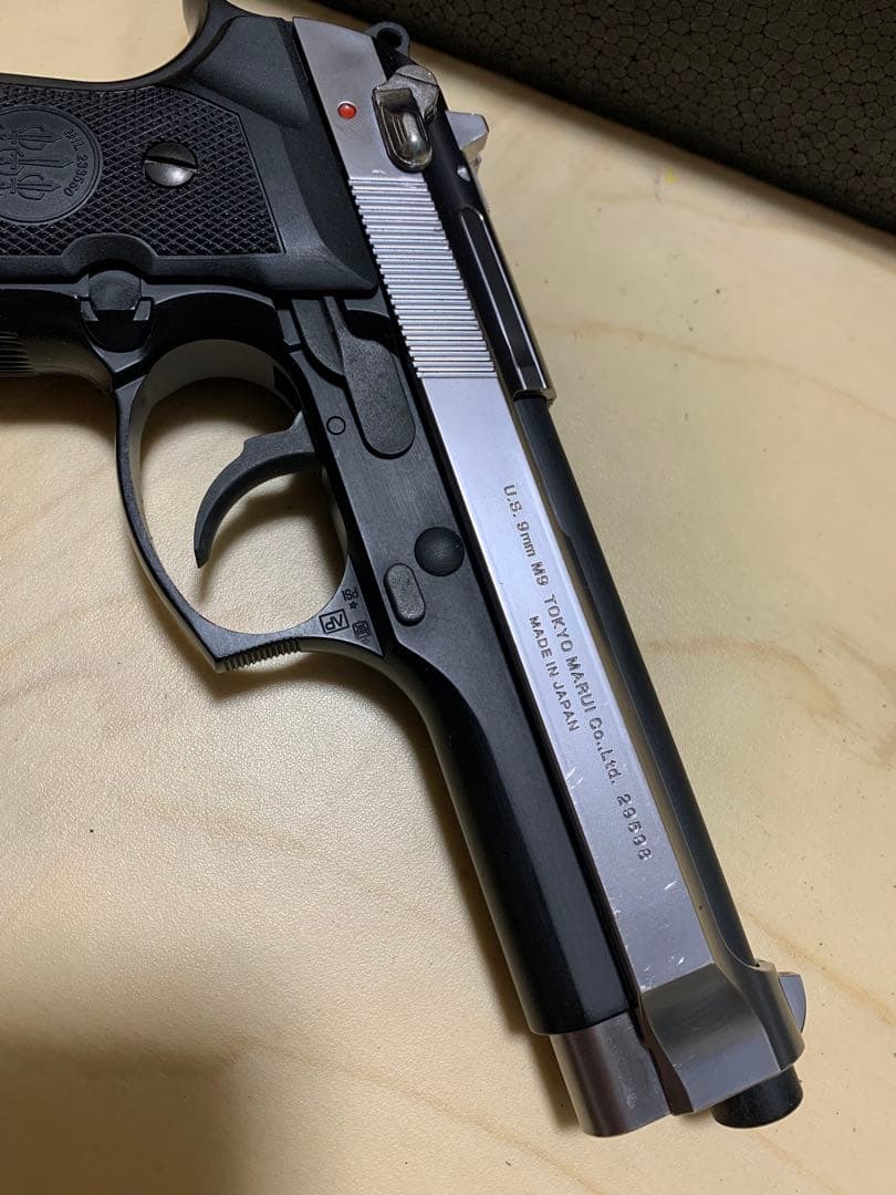 東京マルイM92Fガスブローバック　ハーフシルバー固定ホップ、デッコキング機能無