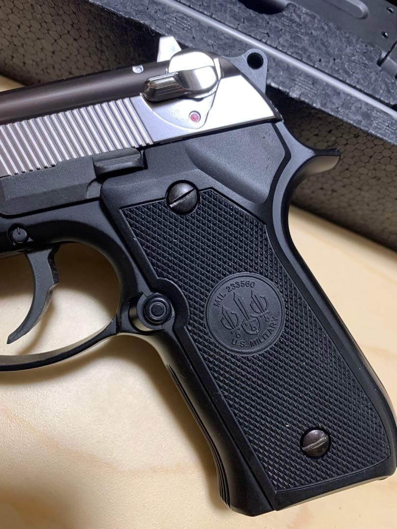 東京マルイM92Fガスブローバック　ハーフシルバー固定ホップ、デッコキング機能無