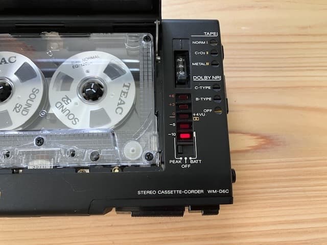 超美品 整備済高音質動作品 SONY WM-D6C 革ケース ストラップ取