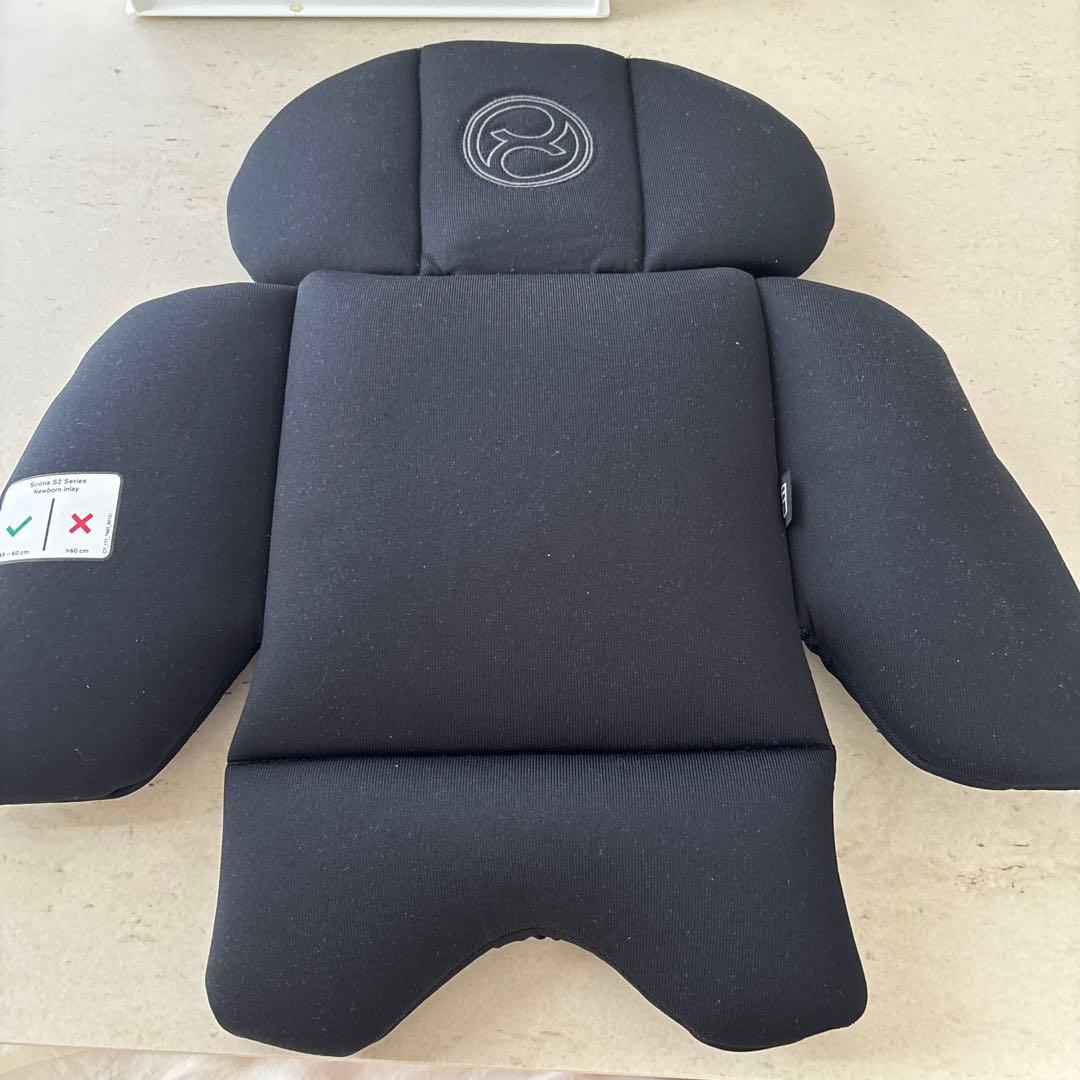 チャイルドシート　シローナ SX2 i-Size インレイ付