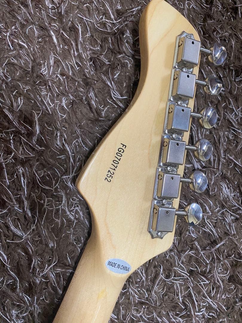 フェルナンデス　エレキギター