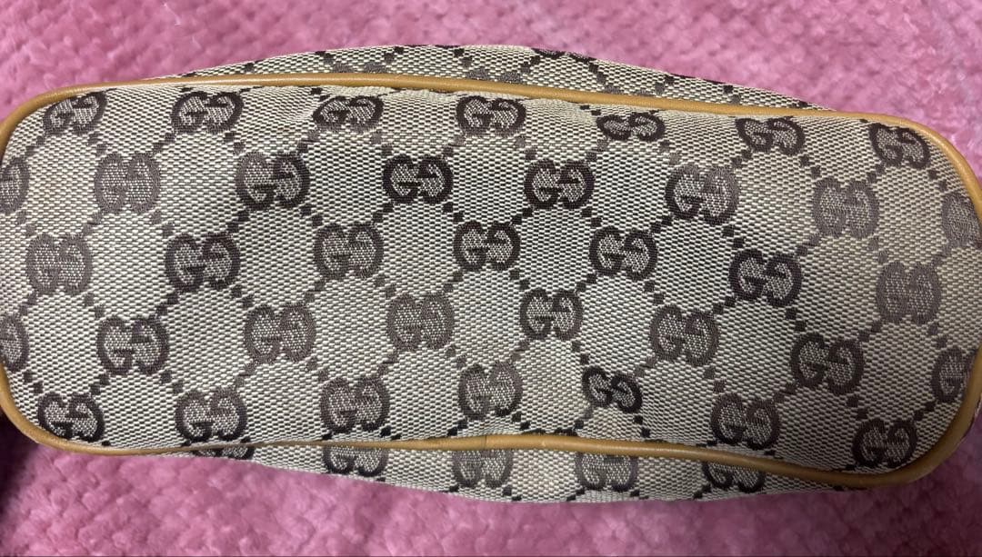 美品 GUCCIアクセサリーポーチ GG柄 キャンバス レザーハンドバッグ