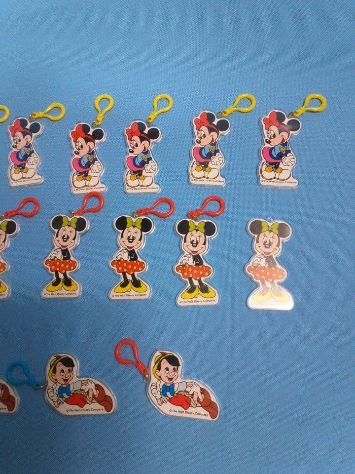 ディズニーキャラクターアクリルキーホルダー 27点まとめセット　DISNEY