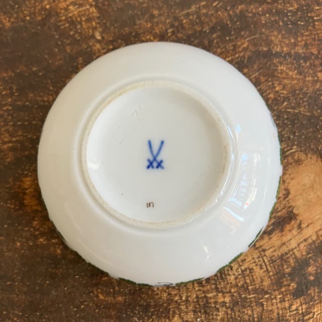 希少 1930年代 マイセン 陶器ボックス ヴァインリーフ セミ