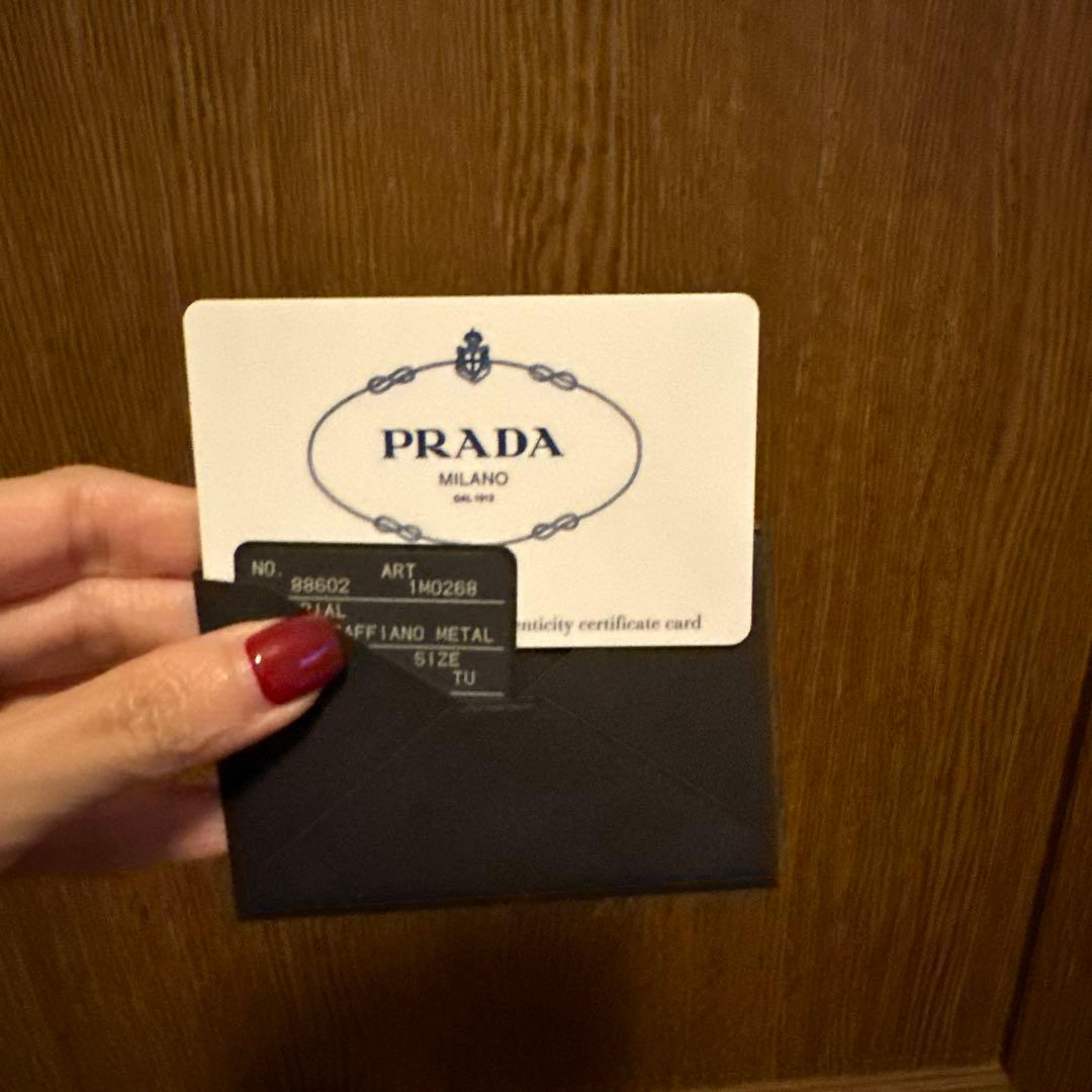 PRADA サフィアーノ　財布
