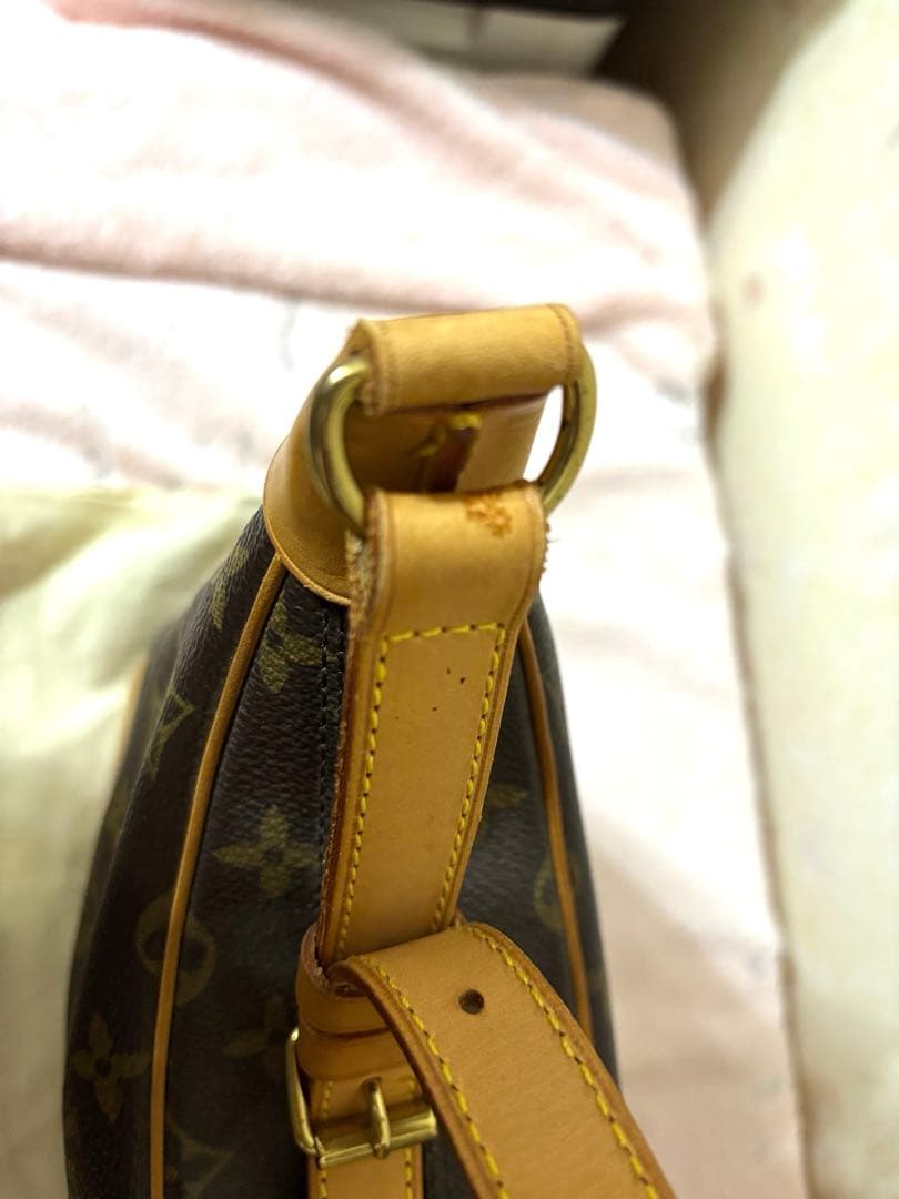 LOUIS VUITTON ショルダーバッグ ブローニュ