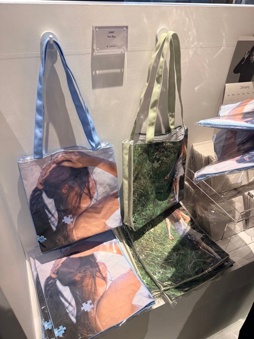 J2NNI5 ポップアップ 代官山限定 トートバッグ - メルカリ