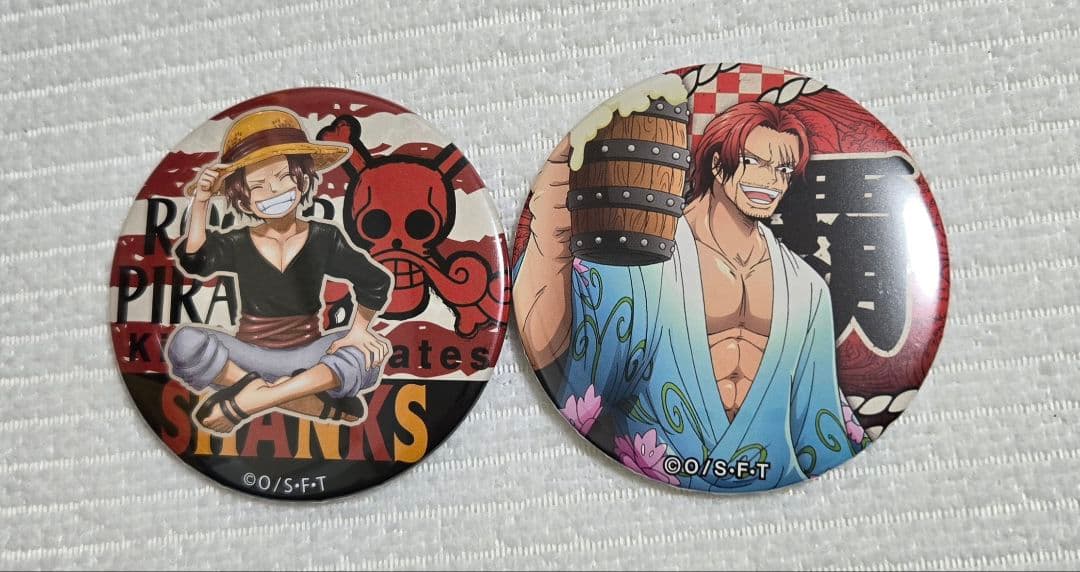 ワンピース シャンクス 輩缶バッジ セット - メルカリ