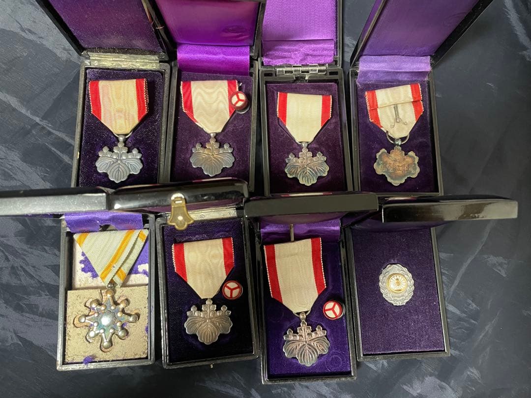 勲章 銀製 まとめて 勲八等白色桐葉章 国鉄 日本軍 軍隊 骨董