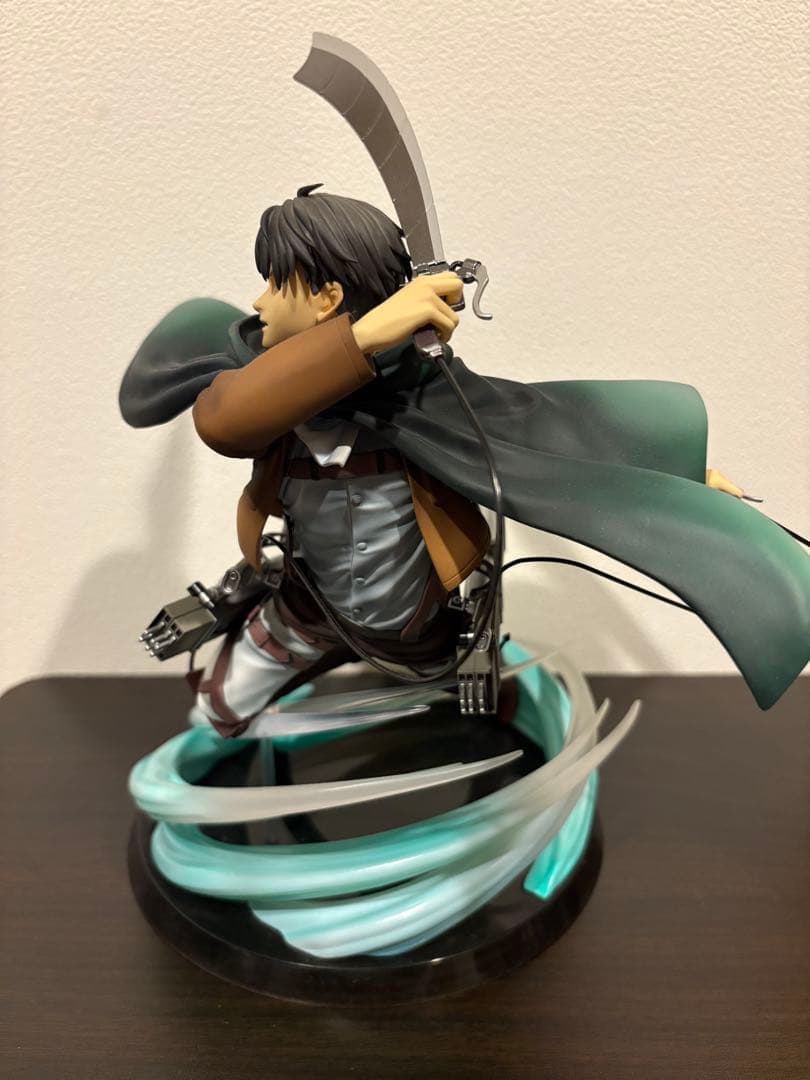 人類最強の兵士　リヴァイ　フィギュア