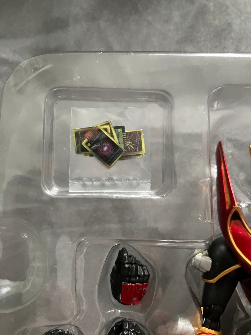 仮面ライダー龍騎　フィギュアーツ　龍騎サバイブ