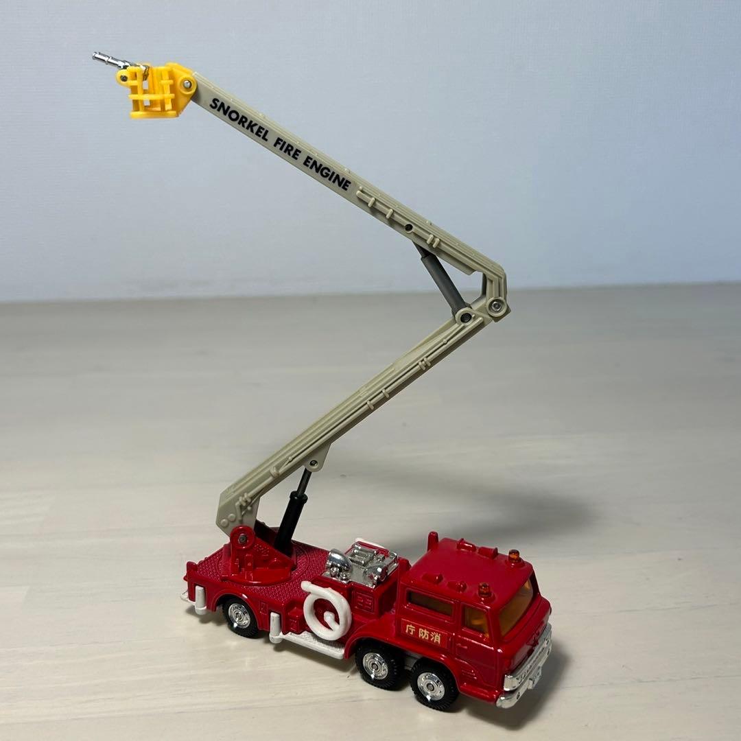 トミカダンディ　日野　シュノーケル　消防車