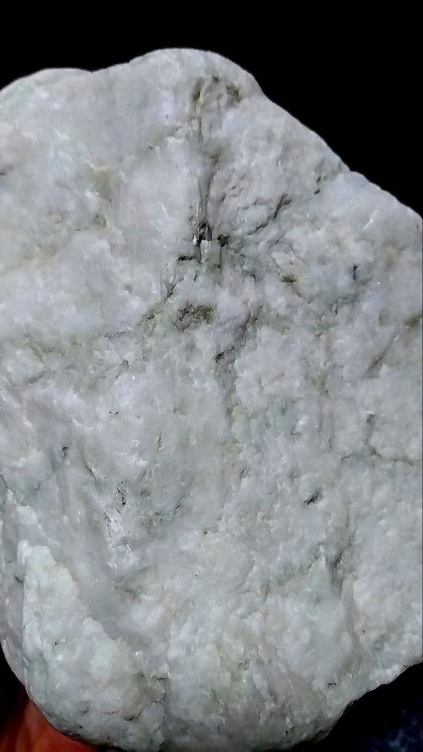 ☆翡翠原石☆糸魚川硬玉【姫川・転石ウブ1.7kg】