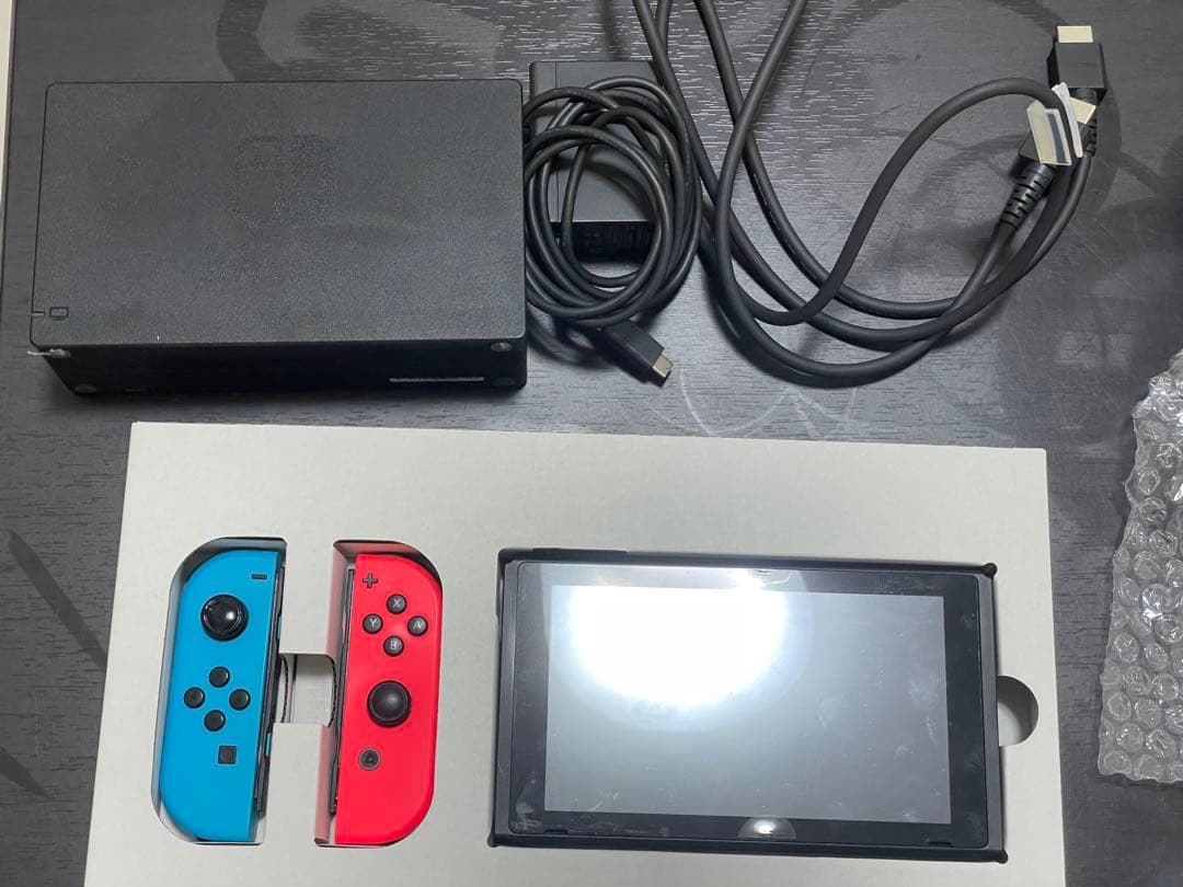 Nintendo Switch 本体 青/赤 + ポケモンソード