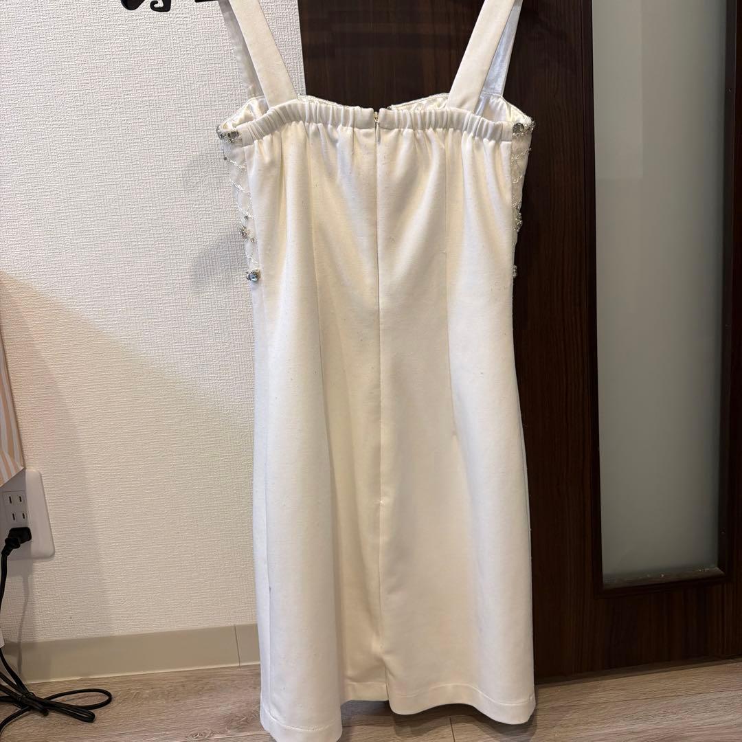 ローブドフルール　白ドレス