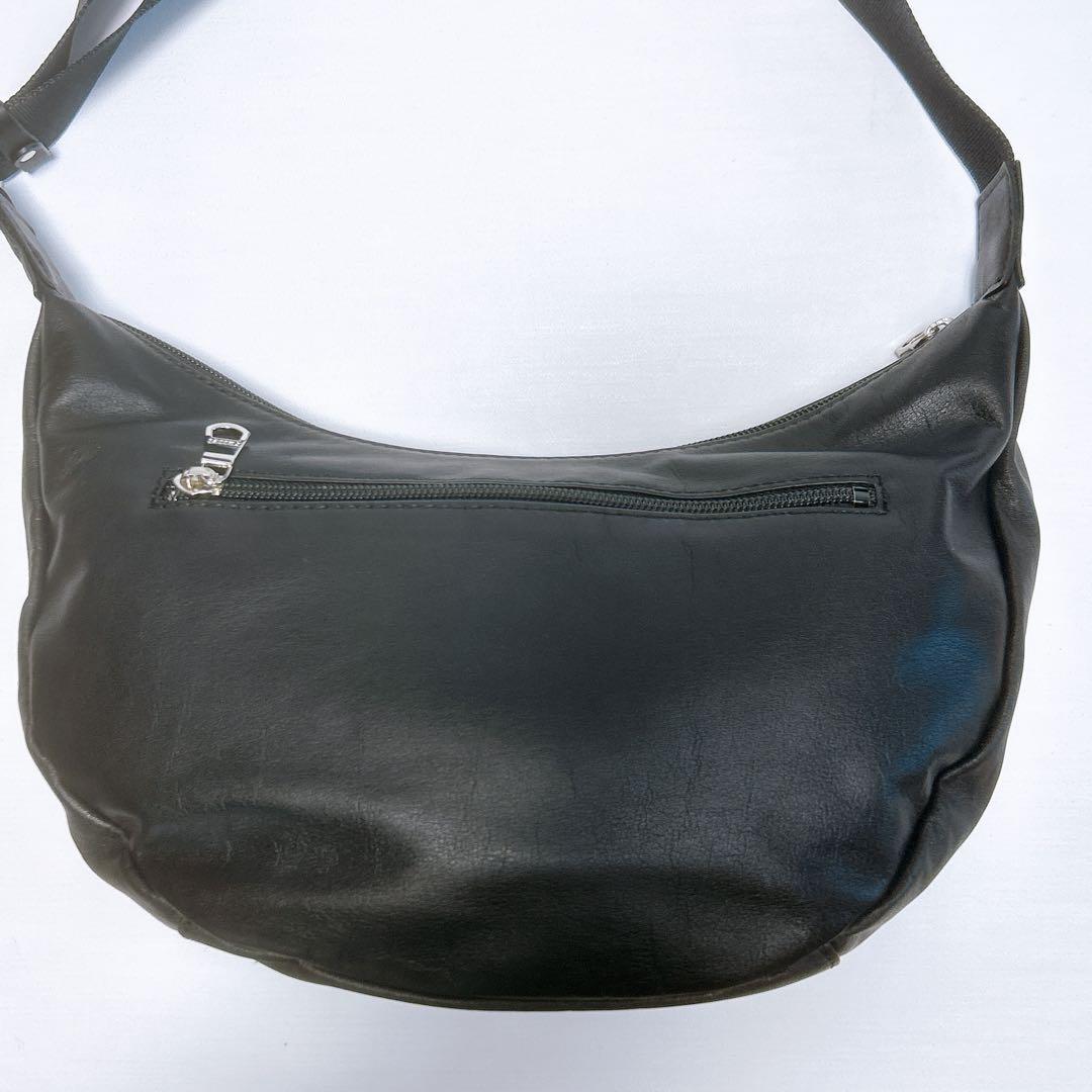 現行✨大人気✨russet ラシット ソフトレザーラウンドショルダーバッグ 黒